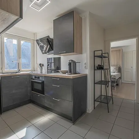 Joli Design En Plein Coeur De شقة *